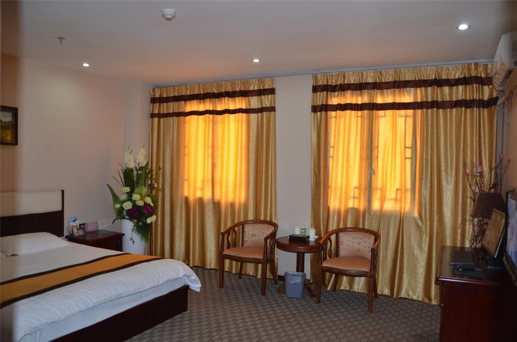 Wudangshan Yinjie Holiday Hotel Danjiangkou エクステリア 写真